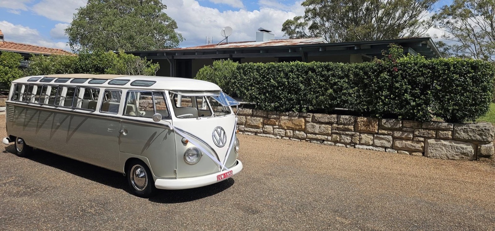 Vintage stretch VW Kombi at a Hunter Valley wedding venue